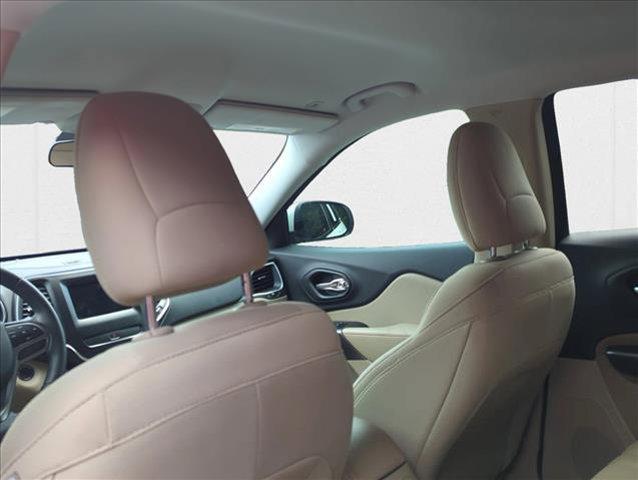 used 2019 Jeep Cherokee car, priced at $16,273