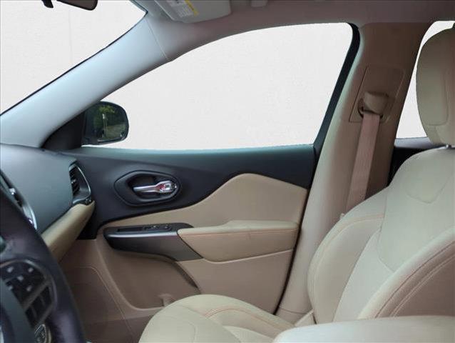 used 2019 Jeep Cherokee car, priced at $16,273