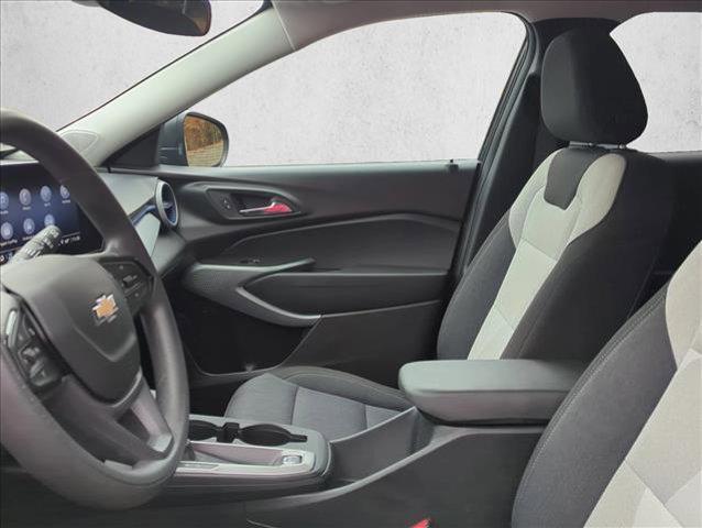 used 2024 Chevrolet Trax car, priced at $18,949