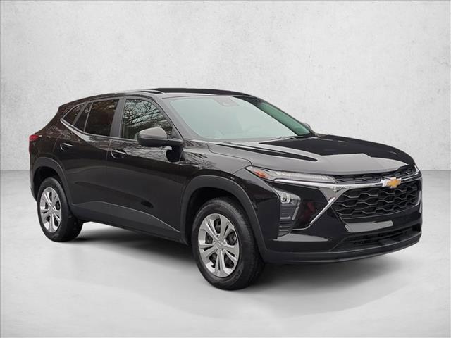 used 2024 Chevrolet Trax car, priced at $18,949