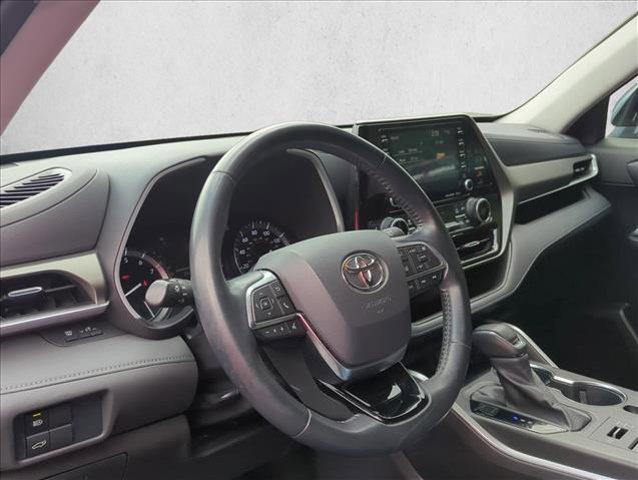 used 2021 Toyota Highlander car, priced at $31,694