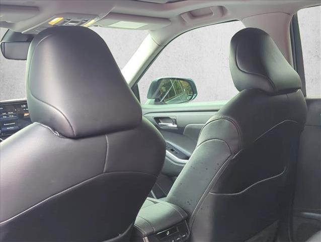 used 2021 Toyota Highlander car, priced at $31,694