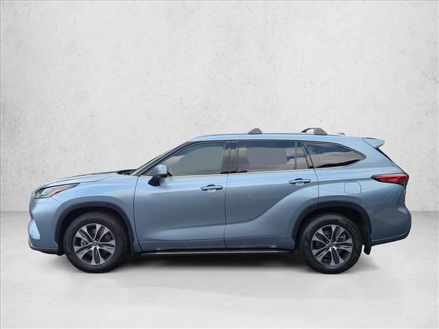 used 2021 Toyota Highlander car, priced at $31,694