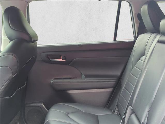 used 2021 Toyota Highlander car, priced at $31,694
