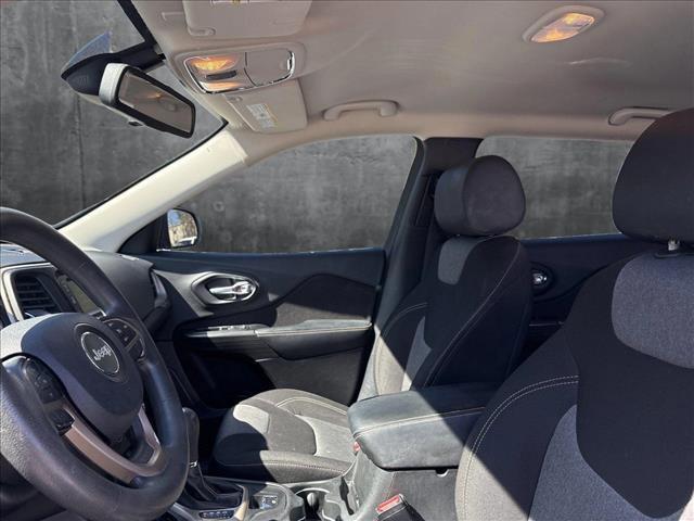 used 2015 Jeep Cherokee car, priced at $11,399