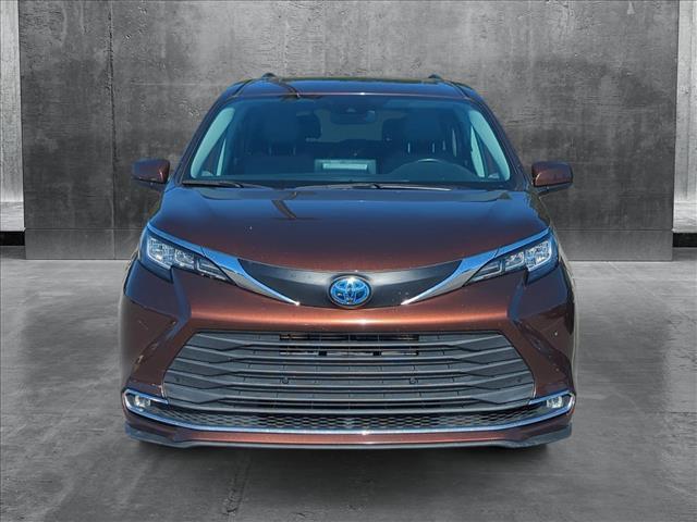 used 2021 Toyota Sienna car, priced at $37,894