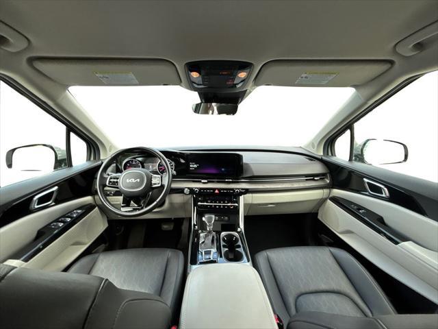 used 2024 Kia Carnival car, priced at $33,791
