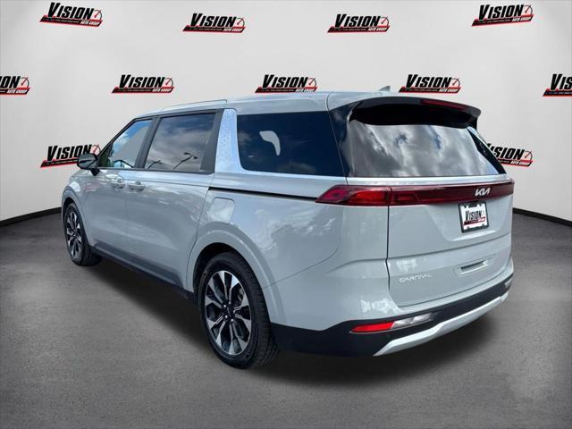 used 2024 Kia Carnival car, priced at $33,791