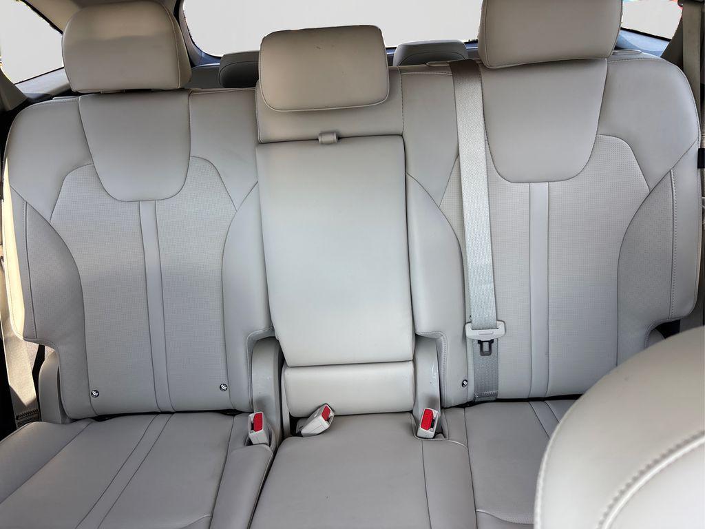 used 2025 Kia Sorento car, priced at $33,571