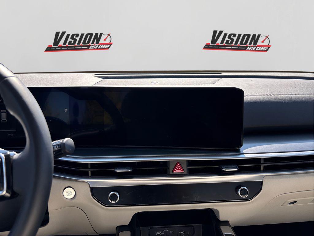 used 2025 Kia Sorento car, priced at $33,571