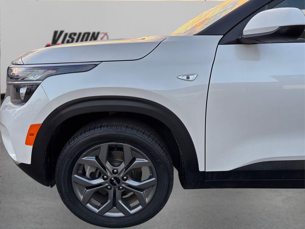 used 2024 Kia Seltos car, priced at $21,550
