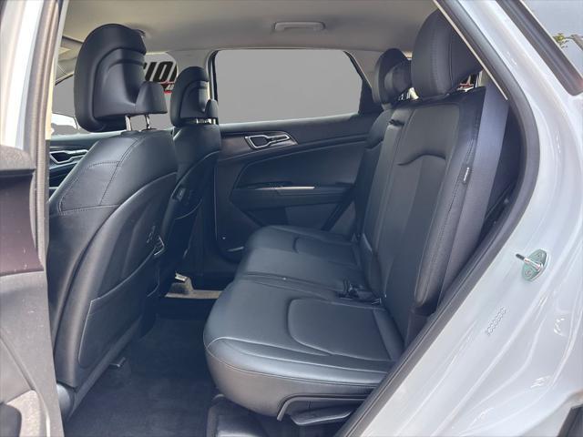 used 2025 Kia Sportage car, priced at $28,659