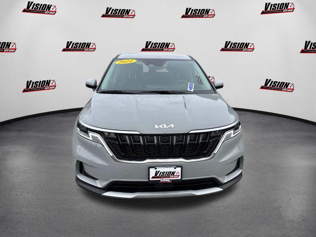 used 2024 Kia Carnival car, priced at $34,351
