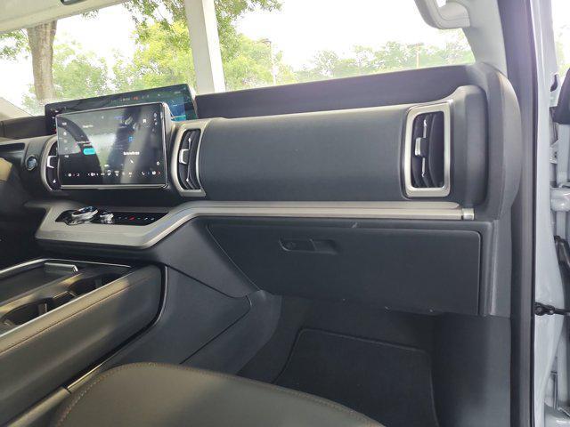 new 2025 Ford Expedition car, priced at $63,832