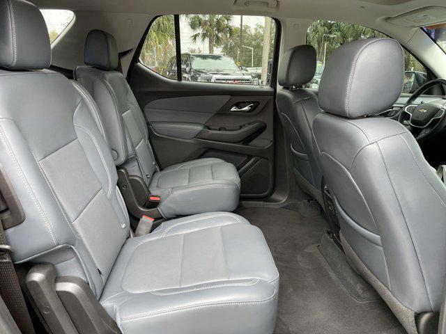 used 2021 Chevrolet Traverse car, priced at $33,498