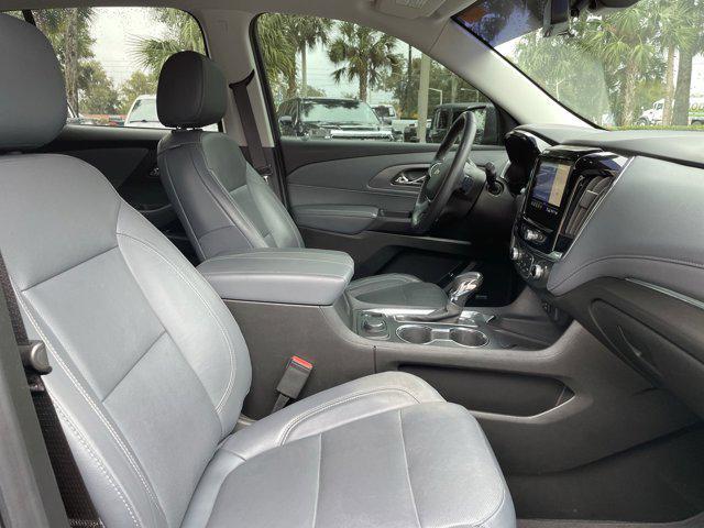 used 2021 Chevrolet Traverse car, priced at $33,498