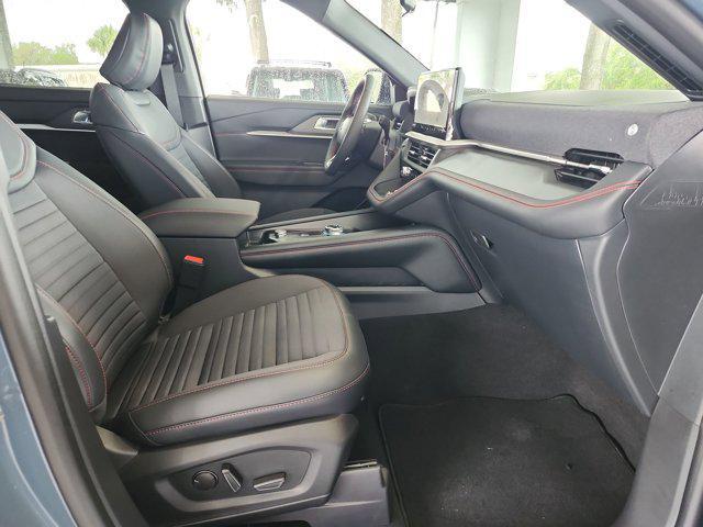 new 2025 Ford Explorer car, priced at $44,712
