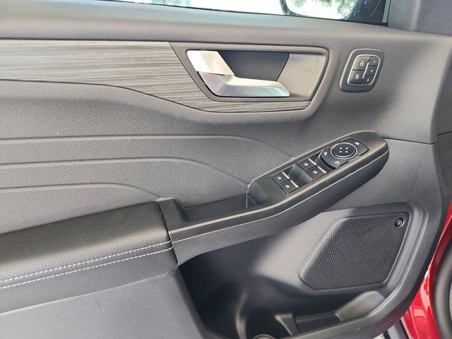 new 2025 Ford Escape PHEV car, priced at $31,150