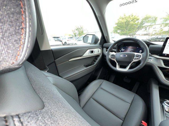 new 2025 Ford Explorer car, priced at $44,290
