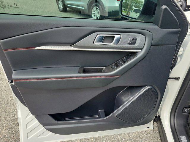 new 2025 Ford Explorer car, priced at $43,181
