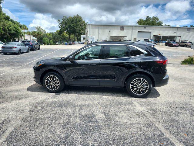 new 2025 Ford Escape PHEV car, priced at $26,292
