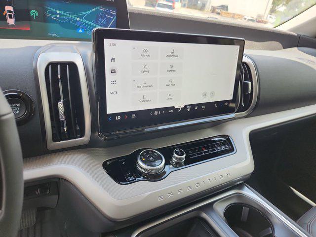 new 2025 Ford Expedition Max car, priced at $73,266