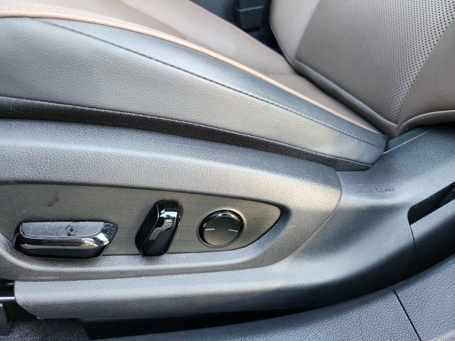 used 2022 Lexus ES 300h car, priced at $34,950