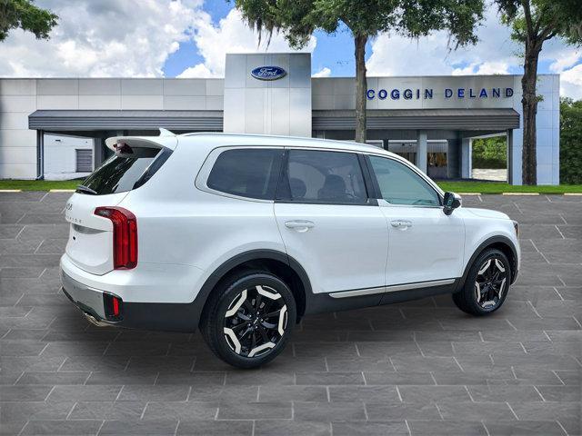used 2023 Kia Telluride car, priced at $32,604