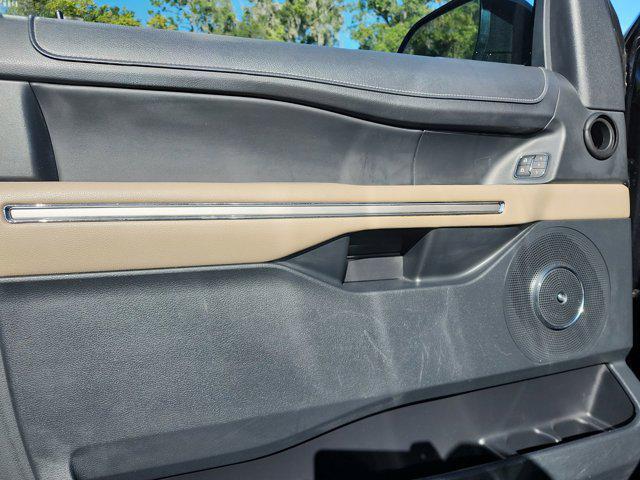 used 2023 Ford Expedition car, priced at $37,999