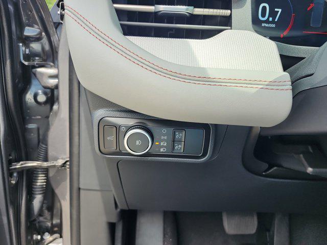 new 2025 Ford Explorer car, priced at $40,509