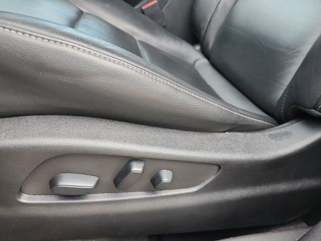 used 2022 Cadillac XT4 car, priced at $22,990