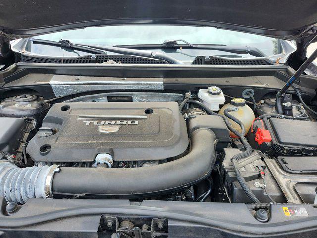 used 2022 Cadillac XT4 car, priced at $22,990