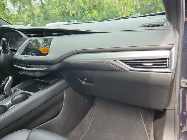 used 2022 Cadillac XT4 car, priced at $22,990