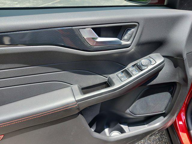 new 2025 Ford Escape car, priced at $31,377
