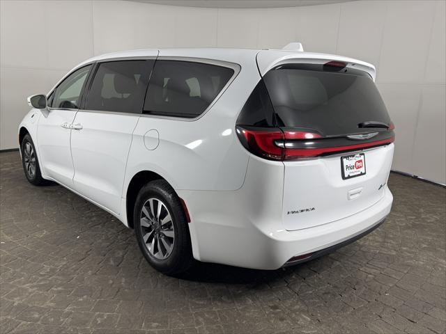 used 2022 Chrysler Pacifica Hybrid car, priced at $16,500
