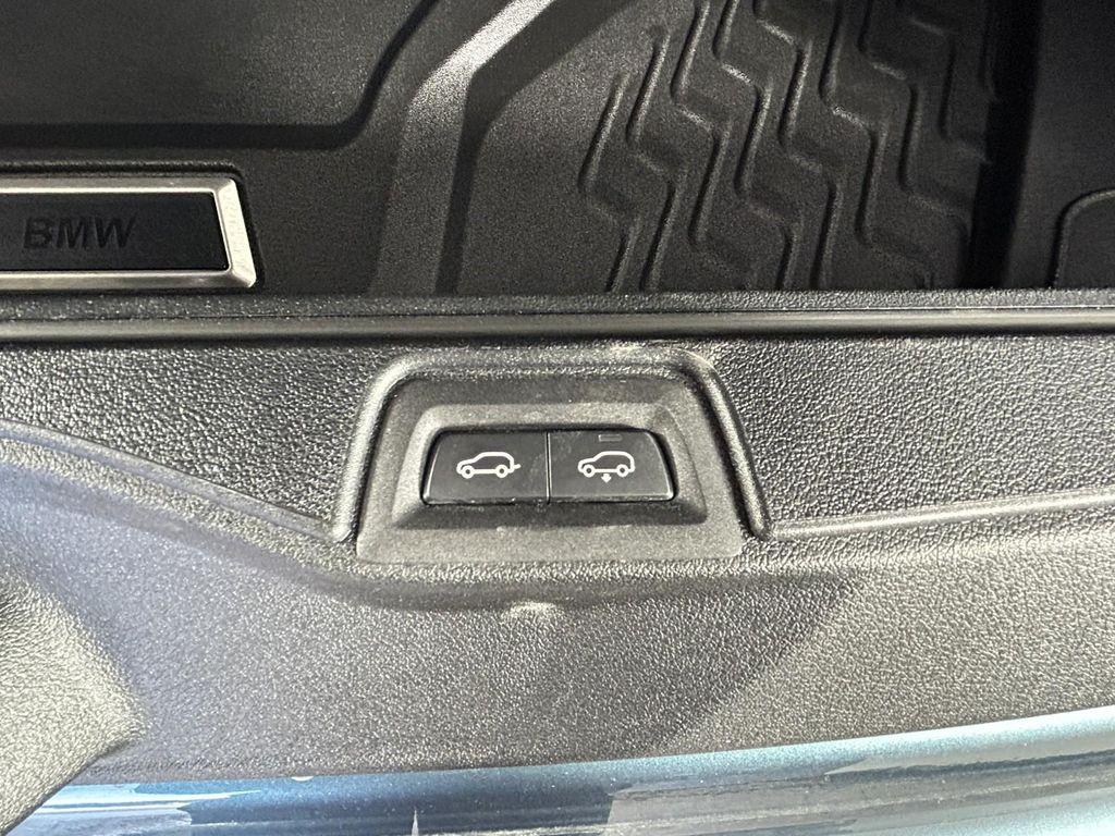 used 2024 BMW X7 car, priced at $76,500
