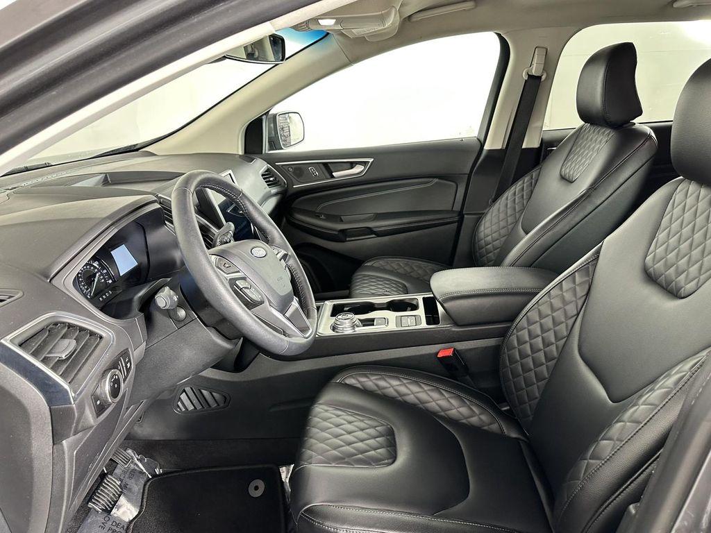 used 2024 Ford Edge car, priced at $29,998