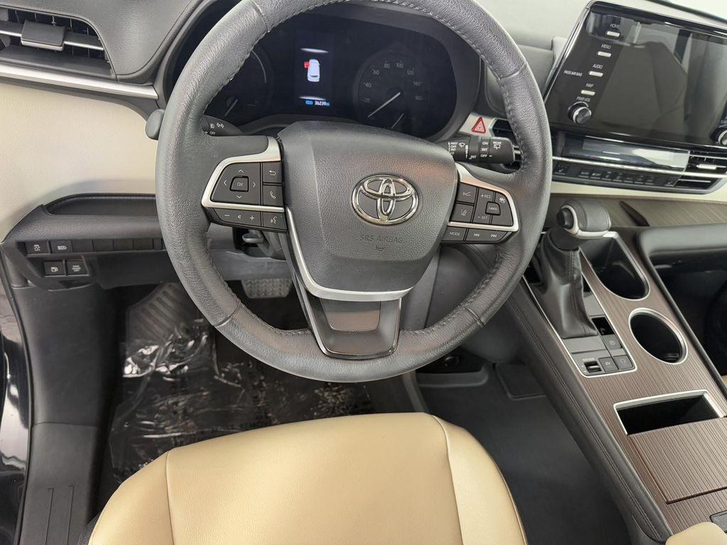 used 2023 Toyota Sienna car, priced at $42,998