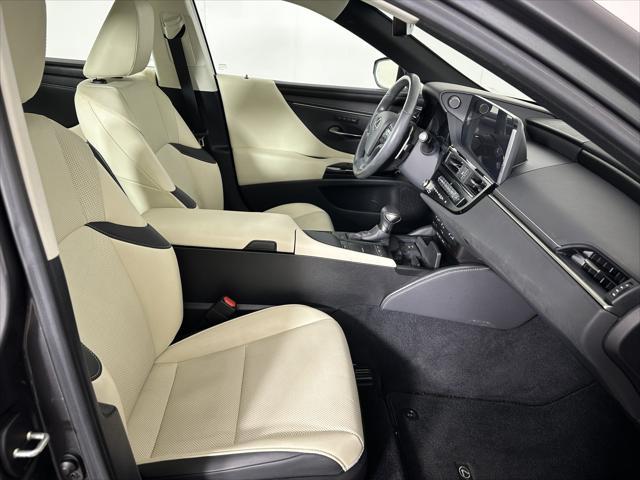 used 2022 Lexus ES 350 car, priced at $34,998