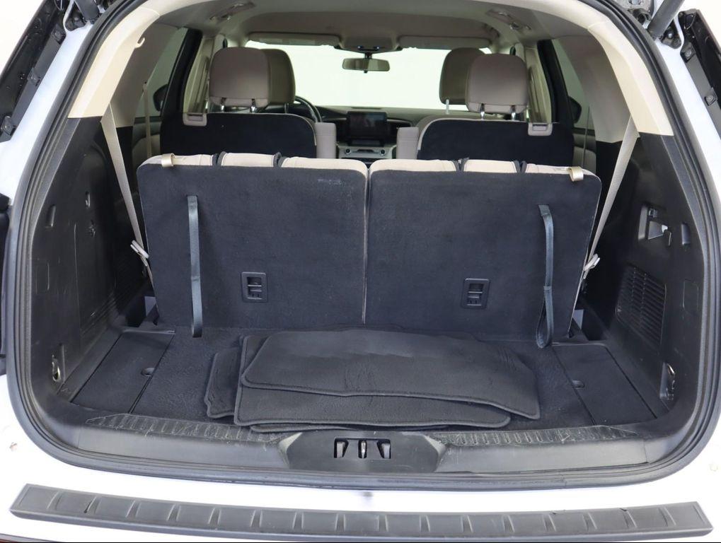 used 2021 Ford Explorer car, priced at $25,998