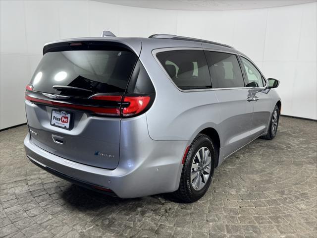 used 2021 Chrysler Pacifica Hybrid car, priced at $20,998