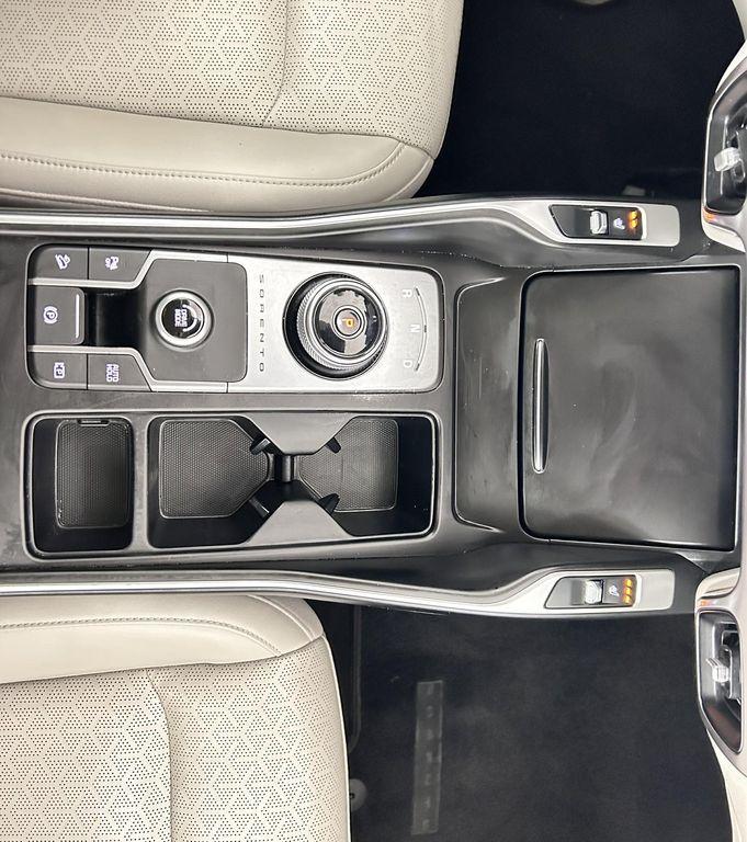used 2021 Kia Sorento Hybrid car, priced at $19,500