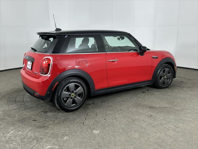 used 2022 MINI Hardtop car, priced at $19,998