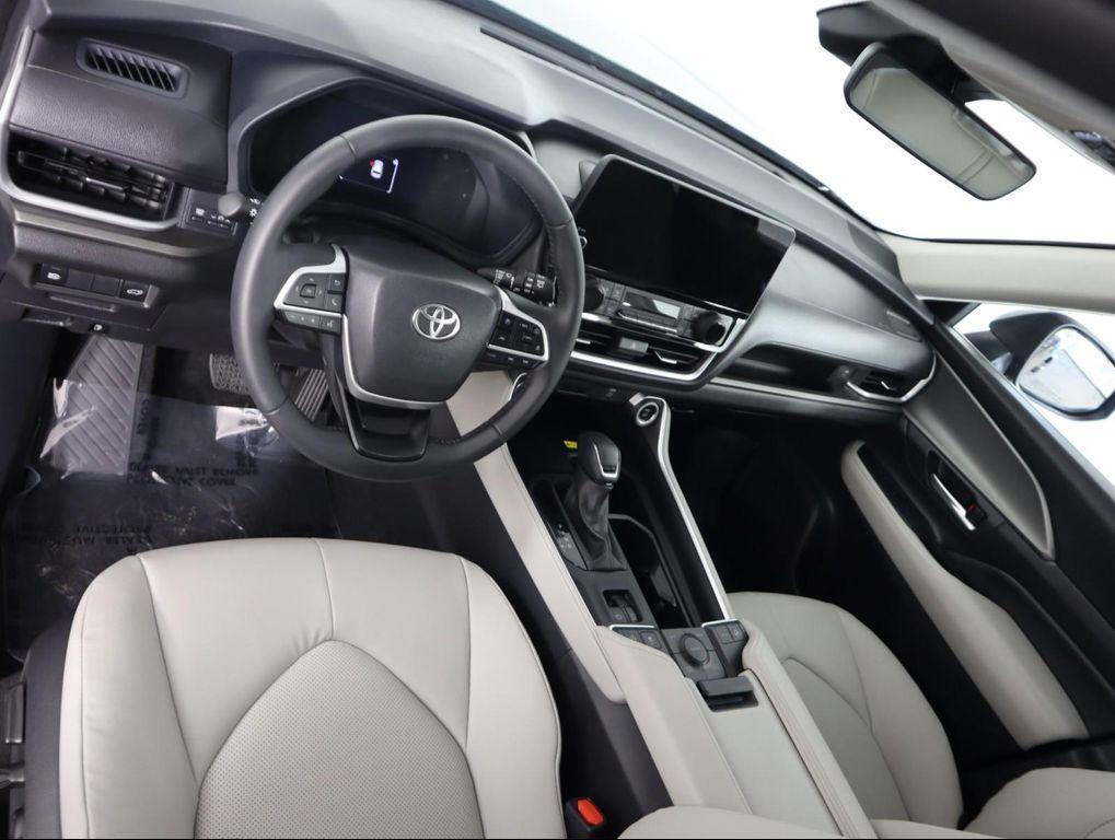 used 2025 Toyota Grand Highlander car, priced at $47,998