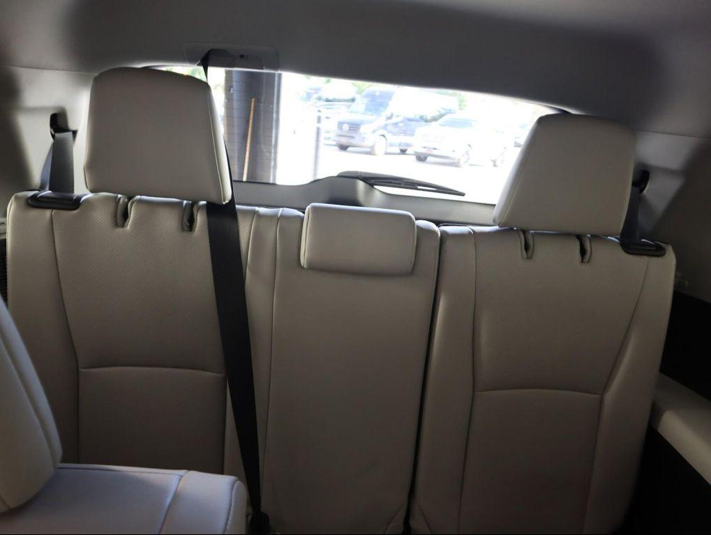 used 2025 Toyota Grand Highlander car, priced at $47,998