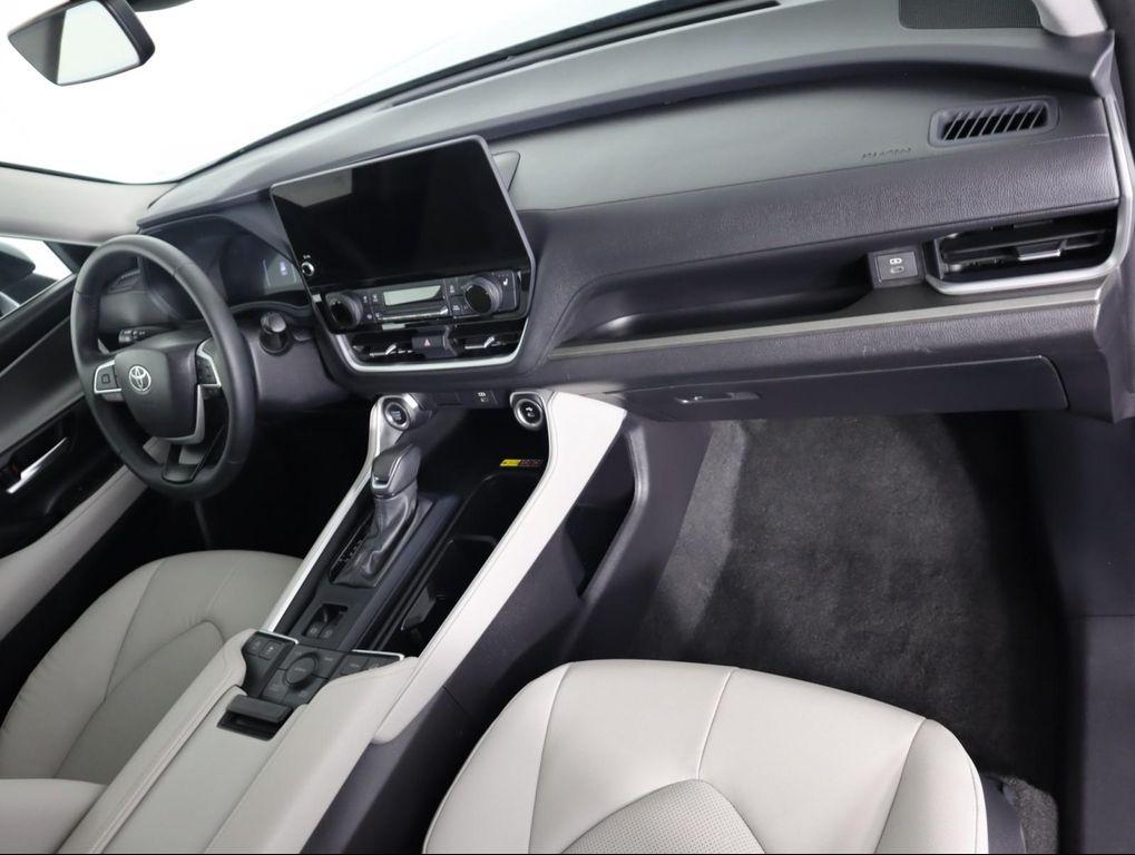 used 2025 Toyota Grand Highlander car, priced at $47,998