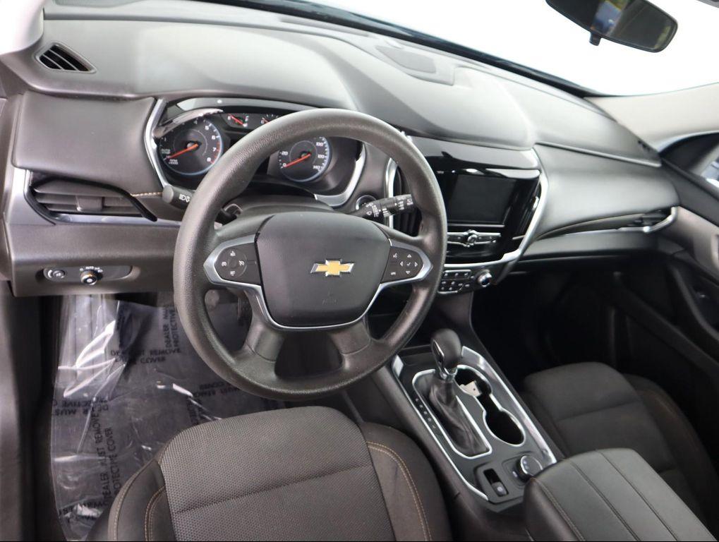 used 2021 Chevrolet Traverse car, priced at $22,500