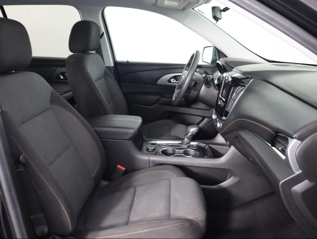 used 2021 Chevrolet Traverse car, priced at $22,500