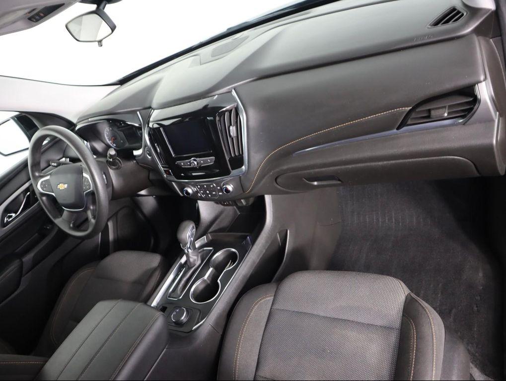 used 2021 Chevrolet Traverse car, priced at $22,500