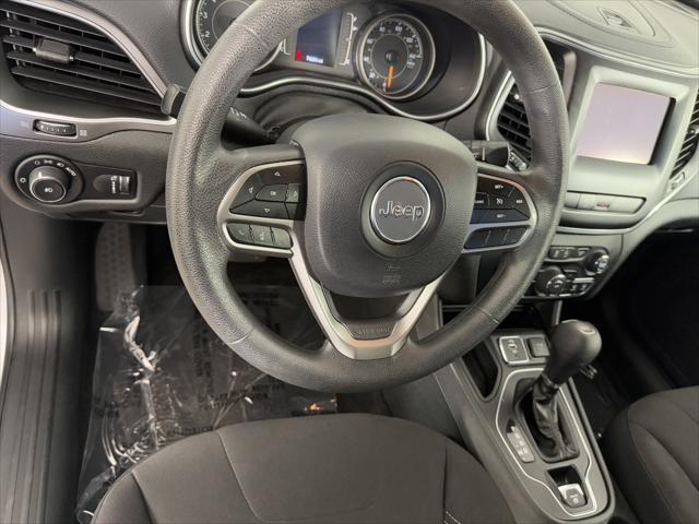 used 2019 Jeep Cherokee car, priced at $13,998